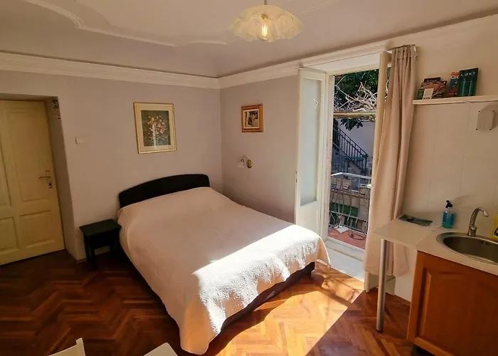 Old Town Garden Appartement *